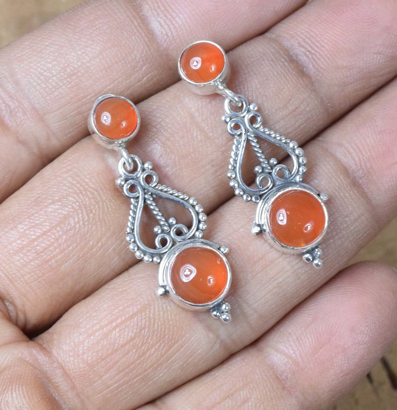 Roter Karneol 925er Sterling Silber Edelstein Designer Ohrstecker August Monats Geburtsstein Handgemachter Schmuck Geschenk für Jahrestag