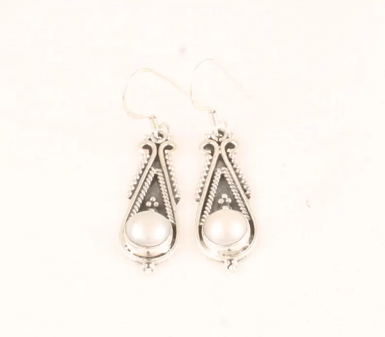Wunderschöner Perlenohrring, hochwertiger Edelsteinohrring, 925er Sterling Silber Ohrring, Hochzeits-Ohrring, Antiksilber-Ohrring, Jahrestagsgeschenk-Ohrring