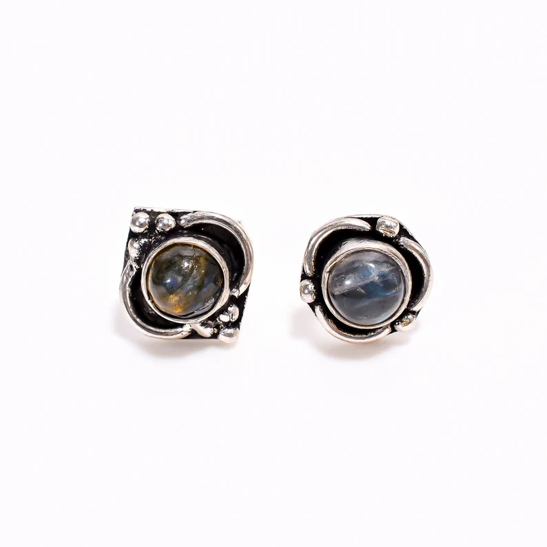 Blaue glänzende Labradorit Handgefertigte Ohrstecker Oxidierte Handgefertigte Ohrringe Ohrringe für Sie Designer Minimalistische Ohrstecker Weihnachtsgeschenk