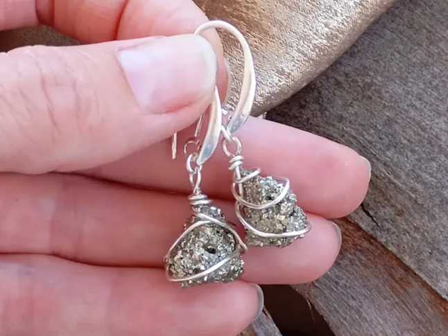 Pyrit Ohrringe Einzigartiger Schutz Zierliche Elegante Abend Bohemian Edelstein Ohrringe Rohe Natürliche Pyritwürfel 925 Sterling Silber
