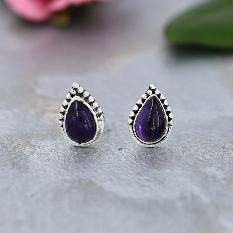 Natürliche Amethyst Ohrringe Tropfenförmige Ohrringe 925 Sterlingsilber Schmuck Lila Amethyst Ohrstecker Alltagsohrringe für Frauen Kleine Ohrringe