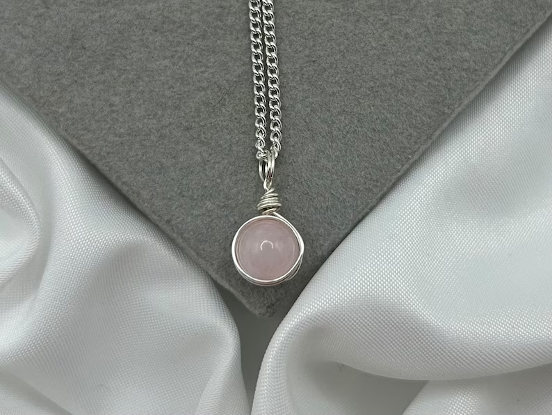 Verfijnde Zilveren Helende Kristallen Kettingen Rozenkwarts Natuursteen Draadgewikkelde Edelsteen Hanger Handgemaakte Minimale Sieraden Kleine Ketting