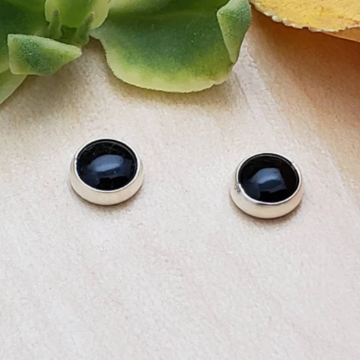So Süße Schwarze Onyx Ohrstecker 925 Sterling Silber Kleine Schwarze Ohrstecker Kleine Silberne Ohrstecker Minimalistisches Schwarzes Edelstein Geschenk Für Sie