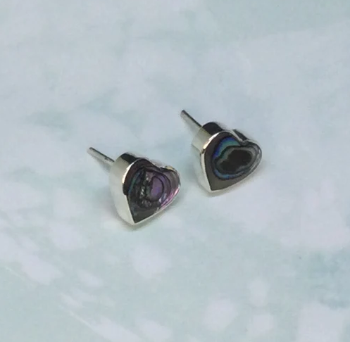 Herzförmige Abalone Ohrstecker Zierlicher Muschelschmuck Abalone Muschel Ohrringe Handgemachter Boho Schmuck Geschenk für Sie