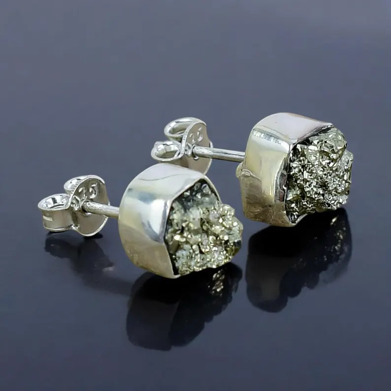 925 Sterling Silber Roh Pyrit Ohrstecker Trendiges Geschenk für sie Damen Minimalistischer Sonnengelber Edelstein Schmuck Weihnachtsgeschenk
