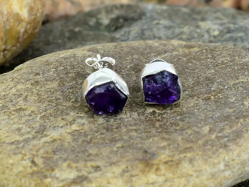 Ruwe Amethist Oorknoppen in Zilver Handgemaakte Natuurlijke Edelsteen Sieraden Februari Geboortesteen Cadeau Boho Sterling Zilveren Oorknoppen