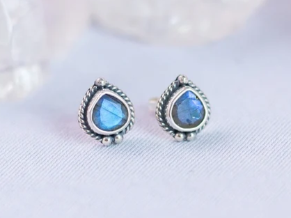 Labradorit Ohrstecker Sterling Silber Ohrringe Boho Ohrringe Edelstein Ohrstecker Kristall Ohrstecker Stein Silber Ohrstecker