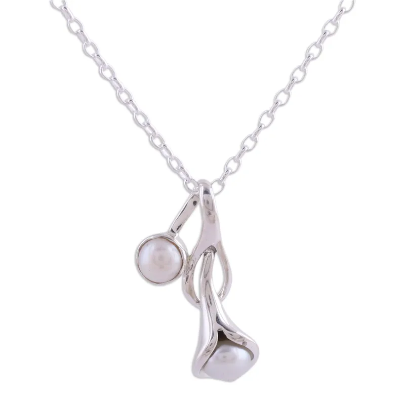 Brautschmuck Calla Lilie Perlenkette 925 Sterlingsilber Anhänger Süßwasserperlen Schmuck Handgemachter Schmuck Boho Halskette Geschenk für Sie