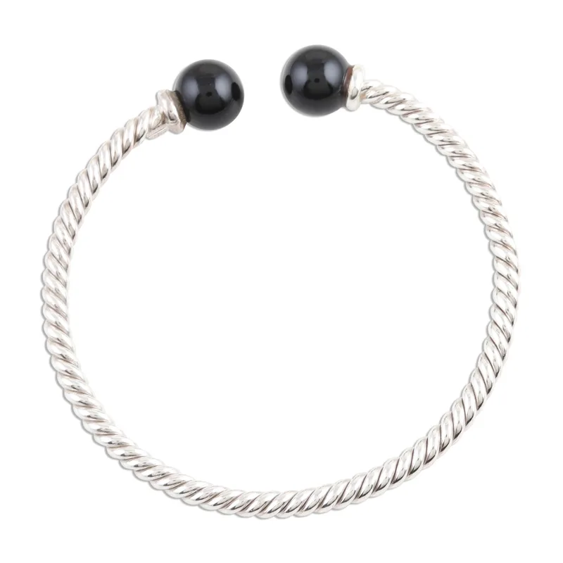 Armreif aus Sterlingsilber und schwarzem Onyx, Bohemian Schmuck, Charm Schmuck, Valentinstagsgeschenk für Sie