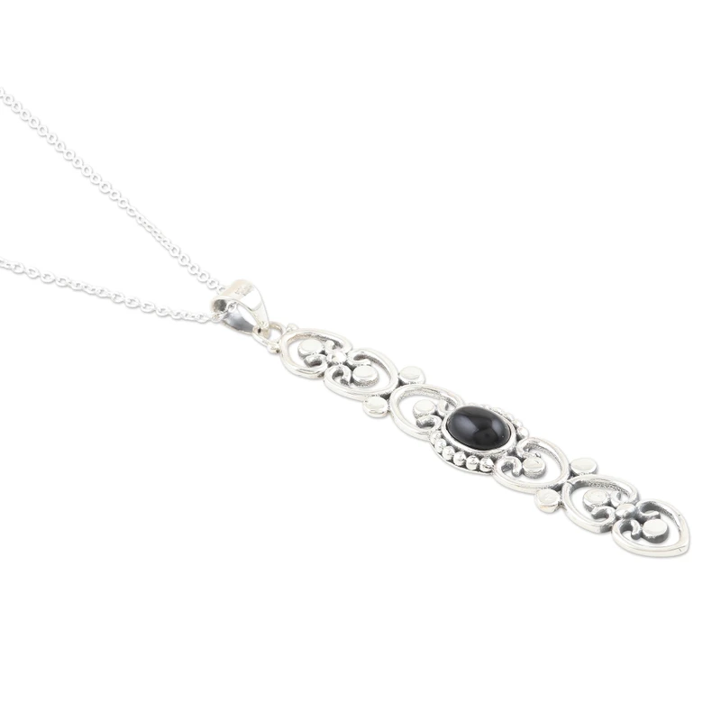 Mitternachtsherz Sterlingsilber Schwarzer Onyx Anhänger Halskette Zarte Halskette Böhmischer Schmuck