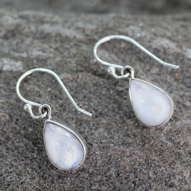 Natürlicher Regenbogen-Mondstein-Ohrring 925 Sterlingsilber Edelstein handgefertigter Ohrring Juni Geburtsstein Geschenk für sie