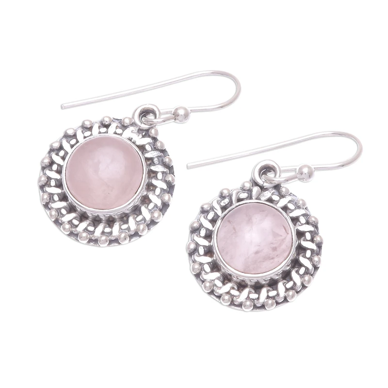 Lünettengefasste Rosenquarz-Cabochon-Ohrhänger aus 925er Sterlingsilber, handgefertigte Ohrringe, Rosen-Ohrringe, Designer-Ohrringe, Geschenk für Sie