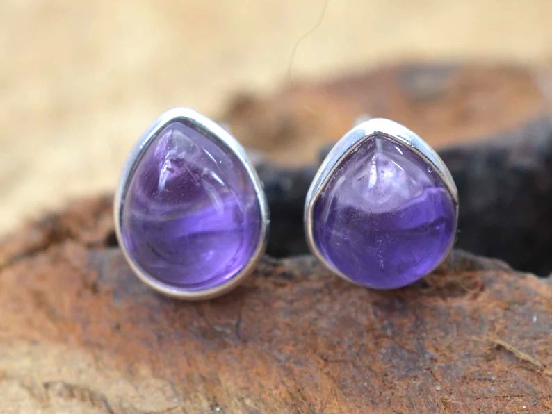 Birnenförmiger lila Amethyst Edelstein Ohrstecker 925 Sterling Silber Februar Geburtsstein Handgemachter Schmuck 925 Silber Ohrstecker