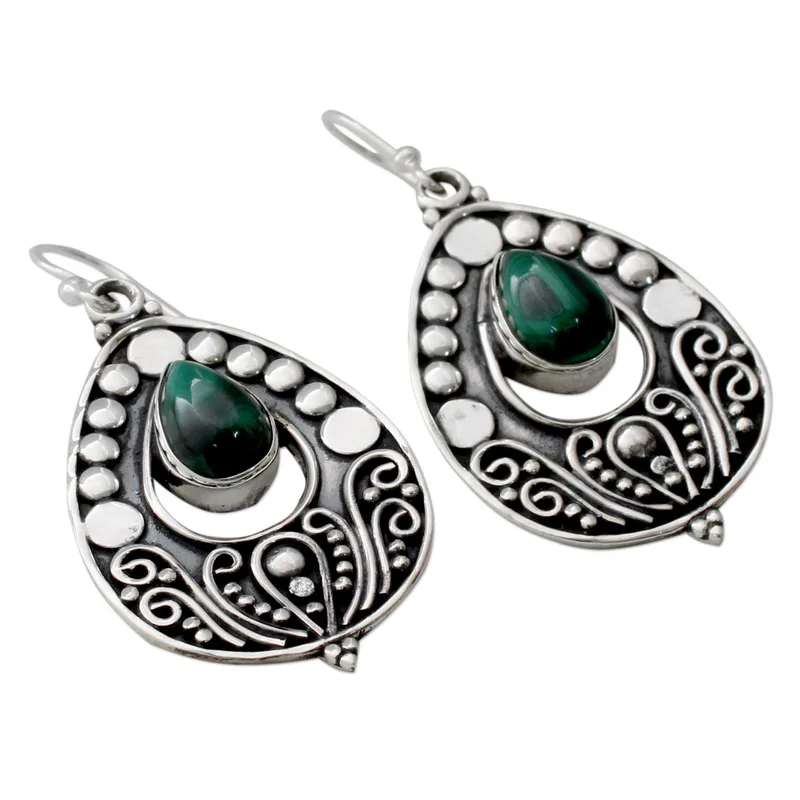 Klassisches Design aus 925er Sterlingsilber und Malachit, Hängeohrringe, Boho zierliche Ohrringe, handgefertigter Schmuck als Geschenk für Sie & Ehefrau