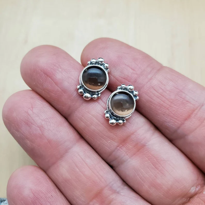 Ohrstecker aus 925er Sterlingsilber mit Rauchquarz, trendiges Geschenk für sie, minimalistischer Edelsteinschmuck für Frauen, Geschenk für sie