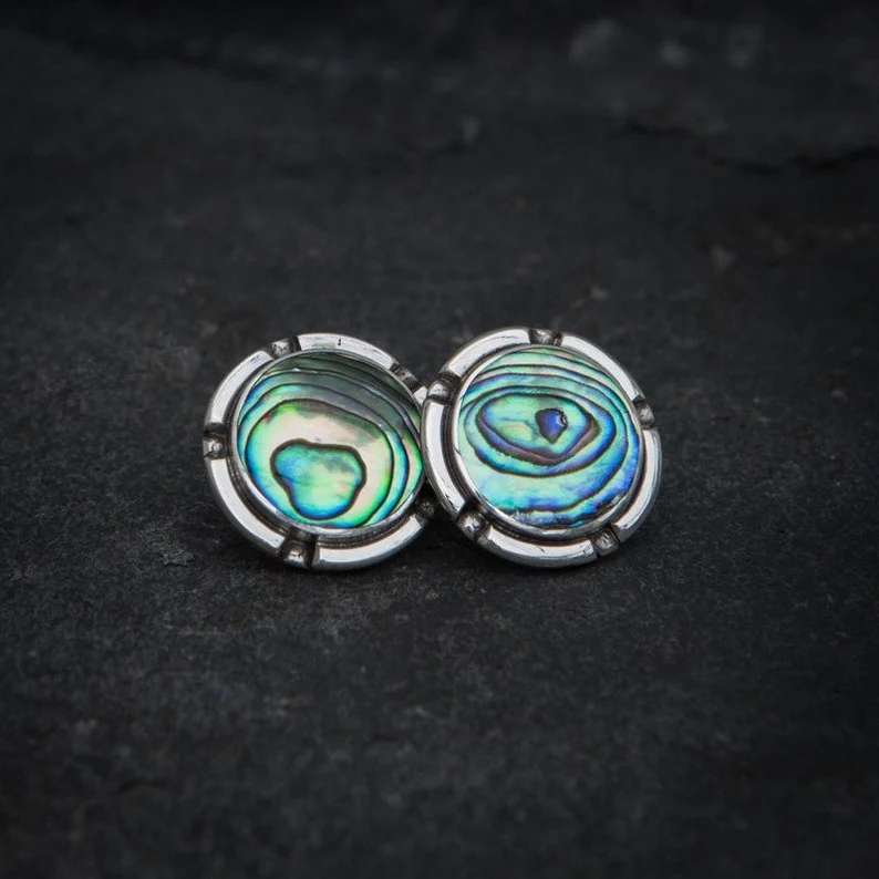 Runde neue Design Abalone-Muschel-Edelstein-Ohrstecker Abalone-Muschel-Ohrringe Handgemachter Boho-Schmuck Geschenk für Sie & Schwester