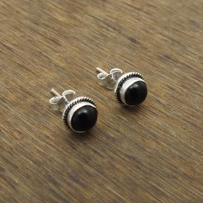 Ohrstecker aus schwarzem Onyx, Ohrstecker aus 925er Sterlingsilber, Onyx-Ohrringe, Geschenk für sie, handgefertigter Bohemian-Schmuck