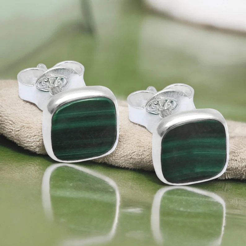 Malachit Ohrstecker Silber Ohrstecker Minimalistische Ohrringe Einfache Ohrstecker Natürlicher Malachit Schmuck Echter 925 Sterling Silber Geburtsstein Ohrstecker