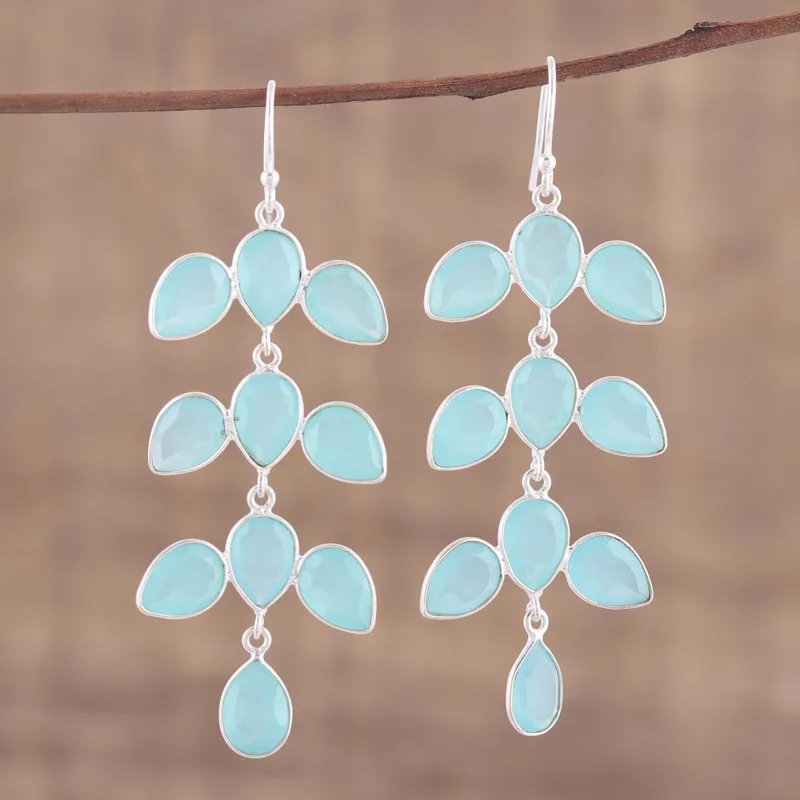 Lange aquablaue Chalcedon-Ohrringe, Hängeohrringe, 925er Massivsilber, handgefertigt, Boho, zarter Schmuck, Geschenk für sie und Mama