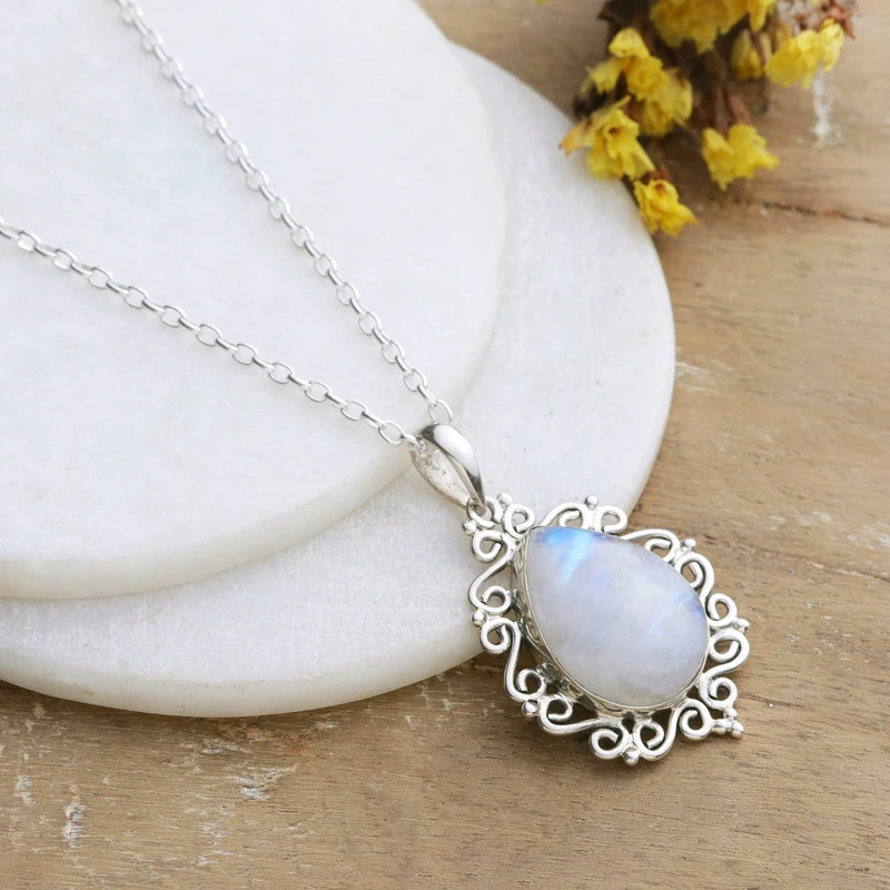 Harmonische Illusions-Halskette mit Regenbogen-Mondstein 925 Sterling Silber Natürlicher Feuer-Regenbogen-Mondstein Geschenk für sie