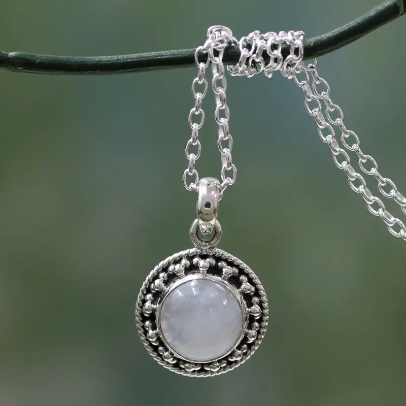 Lavish Moon 925 Sterling Silber Mondstein Anhänger Halskette Blauer Feuer Regenbogen Mondstein Geschenk für Sie Geburtstagsgeschenk