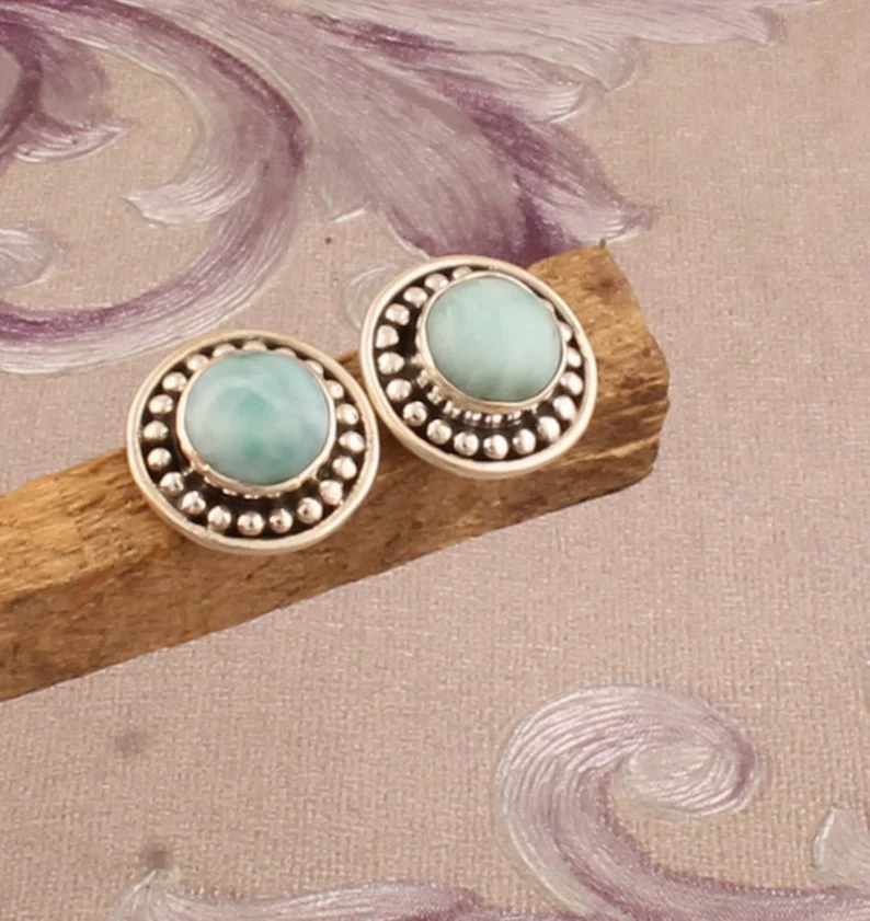 925 Sterling Silber Natürliche Larimar Runde Edelstein Ohrstecker Designer Gepunktete Runde Silberohrringe Handgefertigte Ohrringe Geschenk für Sie