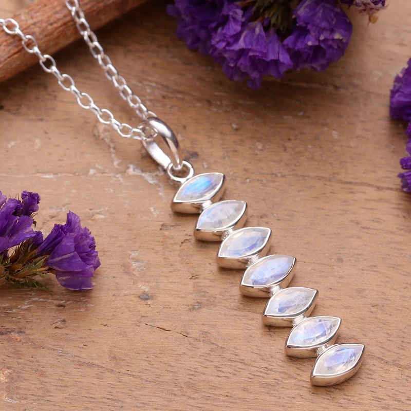Regenbogen-Mondstein-Anhänger in Marquise-Form, handgefertigt aus 925er Sterlingsilber, blauer Feuer-Regenbogen-Mondstein, Geschenk für sie und Mama