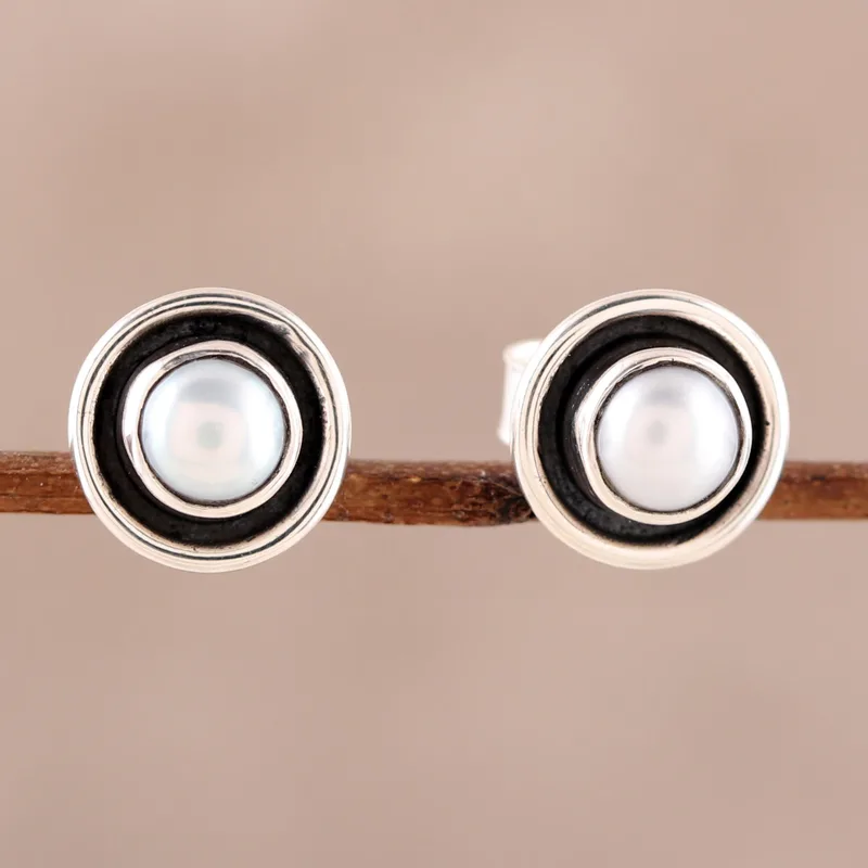 Runde Zuchtperlen-Ohrstecker 925 Sterling Silber handgemachte Ohrstecker Alltags-Ohrringe Geburtstagsgeschenk für sie & Mama