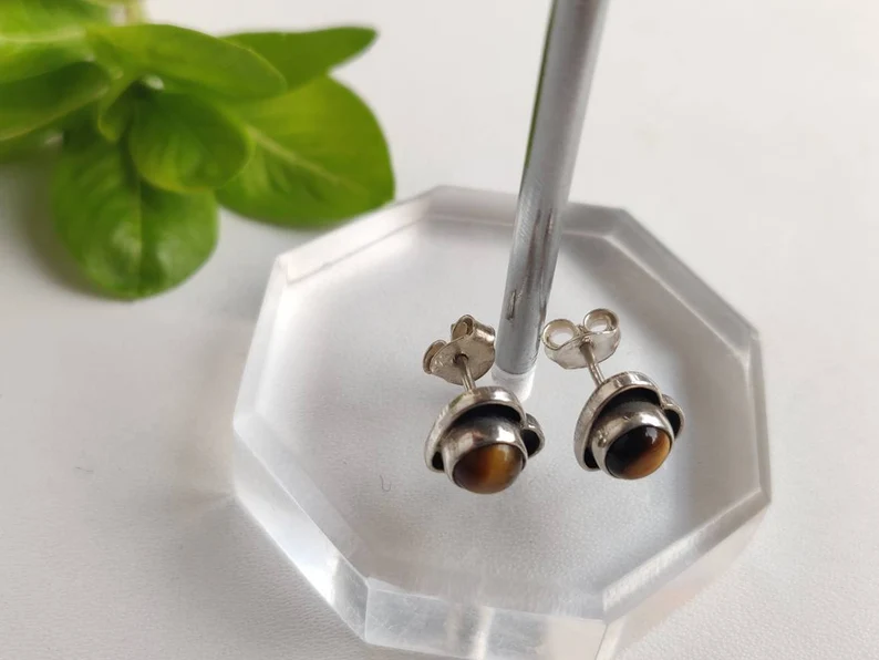 Tigerauge Ohrstecker Herzform Sterling Silber 925 Winzig und Wunderschön Silber Pushback Geschenk Schmuck Leichtgewicht Ohrring