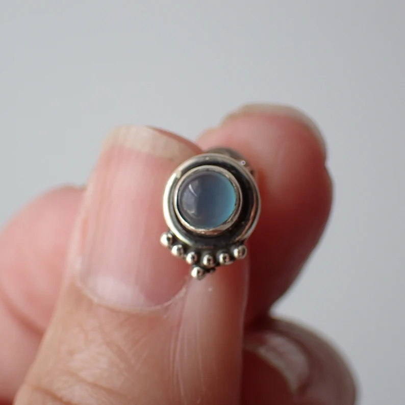 Echte blaue Chalzedon 925 Sterling Silber Ohrstecker Runde Form Edelstein Handgemachter Böhmischer Schmuck Geschenk für Sie