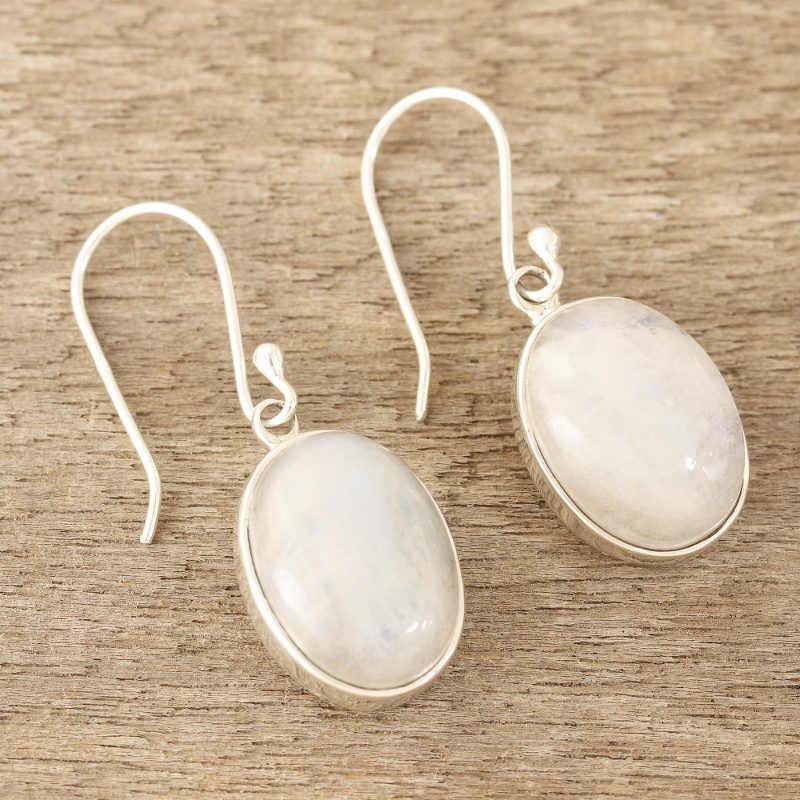 Ovale Regenbogen-Mondstein-Ohrringe 925 Sterling Silber Ohrring Handgemachte Edelstein-Ohrringe Geschenk für Sie Boho Zarte Ohrringe