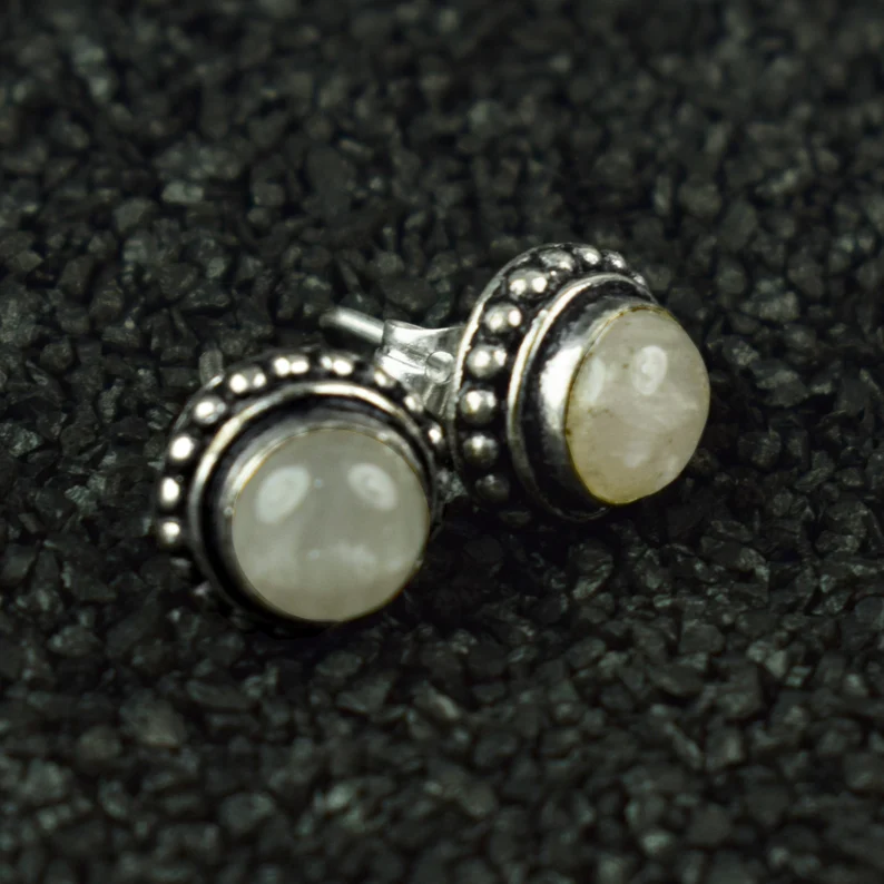 Natürliche Mondstein Ohrstecker 925 Silber Ohrstecker Elegante Ohrstecker Runde Ohrstecker Juni Geburtsstein Jahrestagsgeschenk Frauen