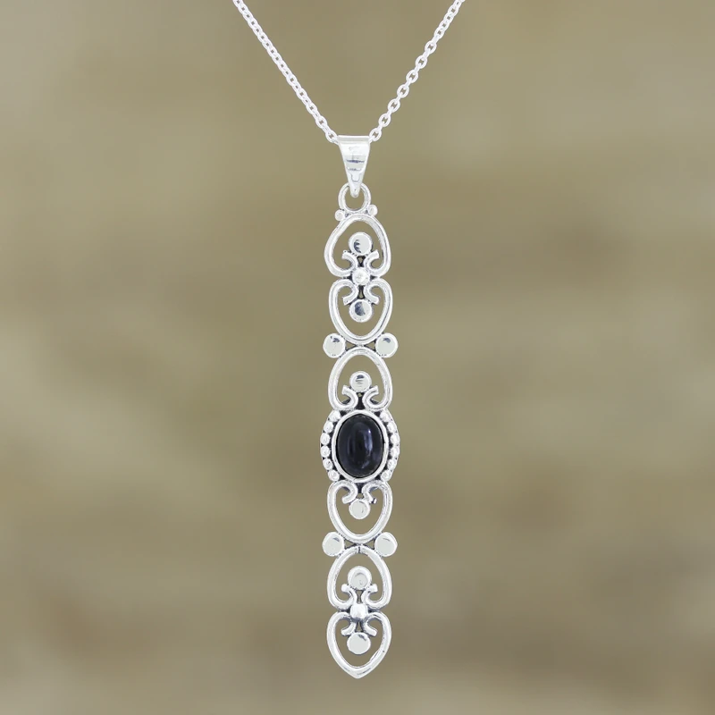 Mitternachtsherz Sterlingsilber Schwarzer Onyx Anhänger Halskette Zarte Halskette Böhmischer Schmuck