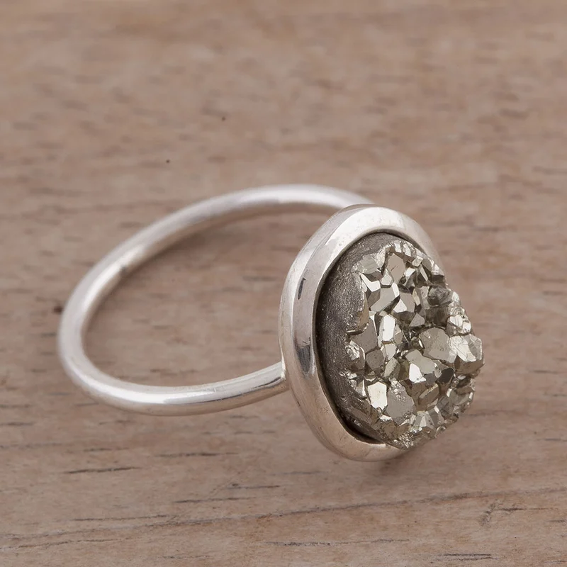 Ovaler Pyrit und Sterlingsilber Cocktailring Handgemachter Ring 925 Sterlingsilber Ring Einzigartiger Ring Geschenk für Sie