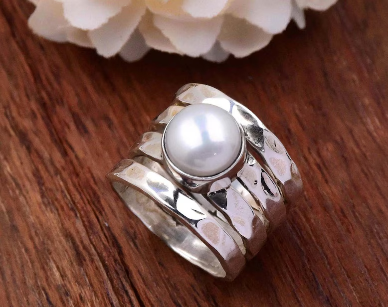 Perlenring 925 Sterling Silber Runder Edelsteinring Vier Gehämmerter Bandring Breiter Ring Süßwasserperlenring Böhmischer Ring
