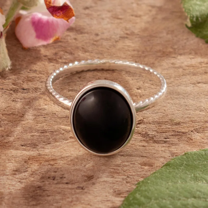 Cocktailring aus Sterlingsilber mit schwarzem Onyx-Cabochon 925 Sterlingsilber Stapelring Handgemachter Ring Damen Silberring Geschenk für sie