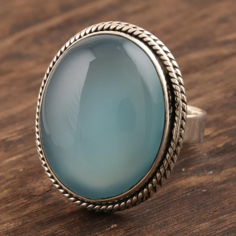 Aqua Chalcedon Cocktailring 925 Sterling Silber Boho Ring März Geburtsstein Ring Blauer ovaler Edelstein Handgemachter Statement Silberring