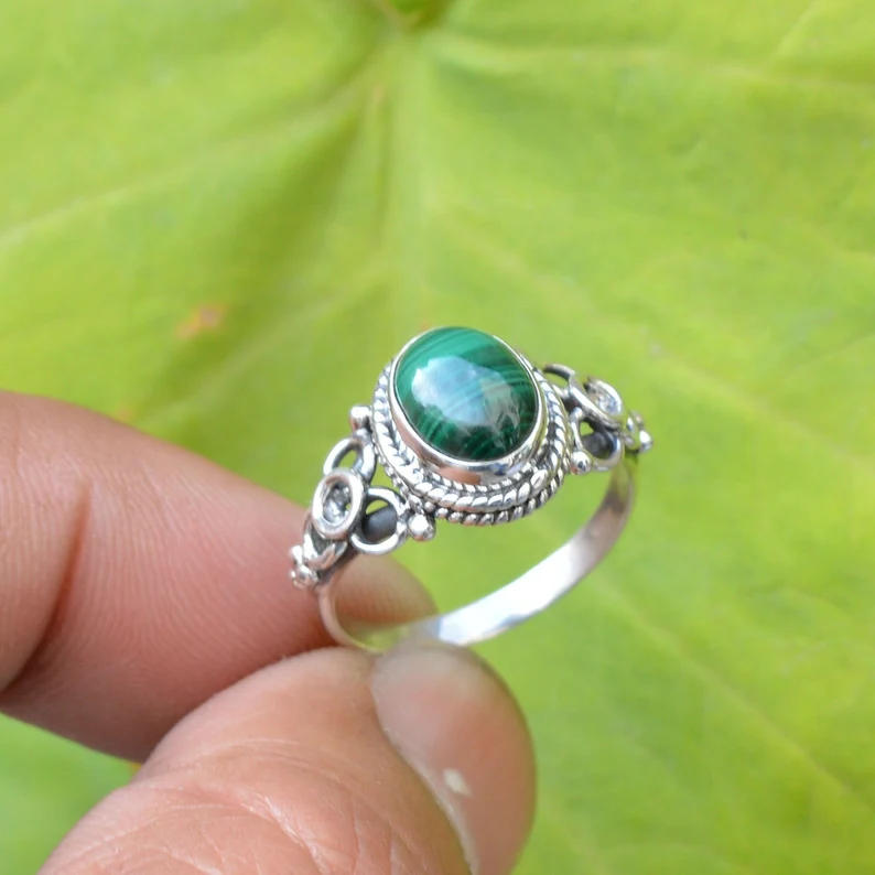 Grüner Malachit Ring Oxidierter Ring 925 Silber Ring Ovaler Malachit Ring Edelstein Ring Damen Ring Silberschmuck Malachit Ring