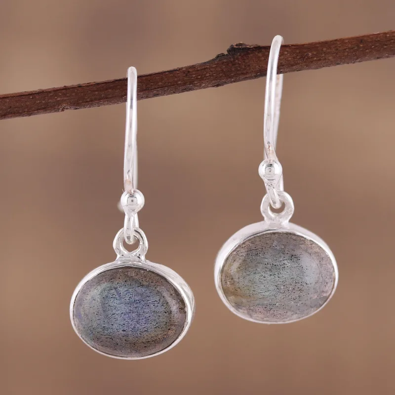 Ohrringe aus 925er Sterlingsilber mit ovalem Labradorit-Edelstein, Labradorit-Schmuck, Geschenkidee