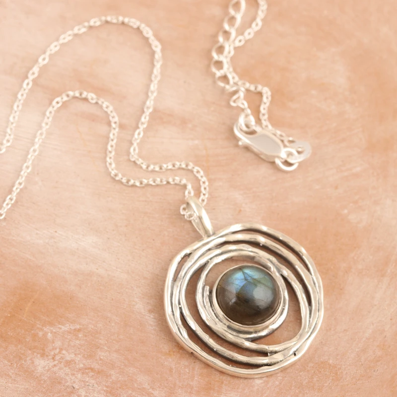 Modern Shield Labradorite Pendant Necklace 925 Sterling Silver Jewelry Dainty Labradorite Jewelry Gift For Her & Wife
