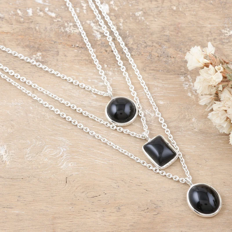 925er Sterlingsilber, 3-Strang-Halskette mit schwarzem Onyx-Anhänger, filigrane Halskette, böhmischer Schmuck, perfektes Geschenk für sie