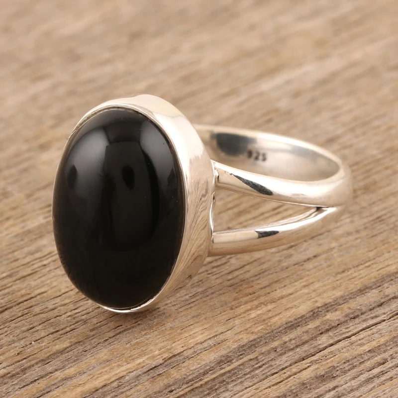 Zwarte Onyx en Sterling Zilveren Ring met Eén Steen Statement Ring Handgemaakte Ring Vrouwen Zilveren Ring Cadeau voor Haar