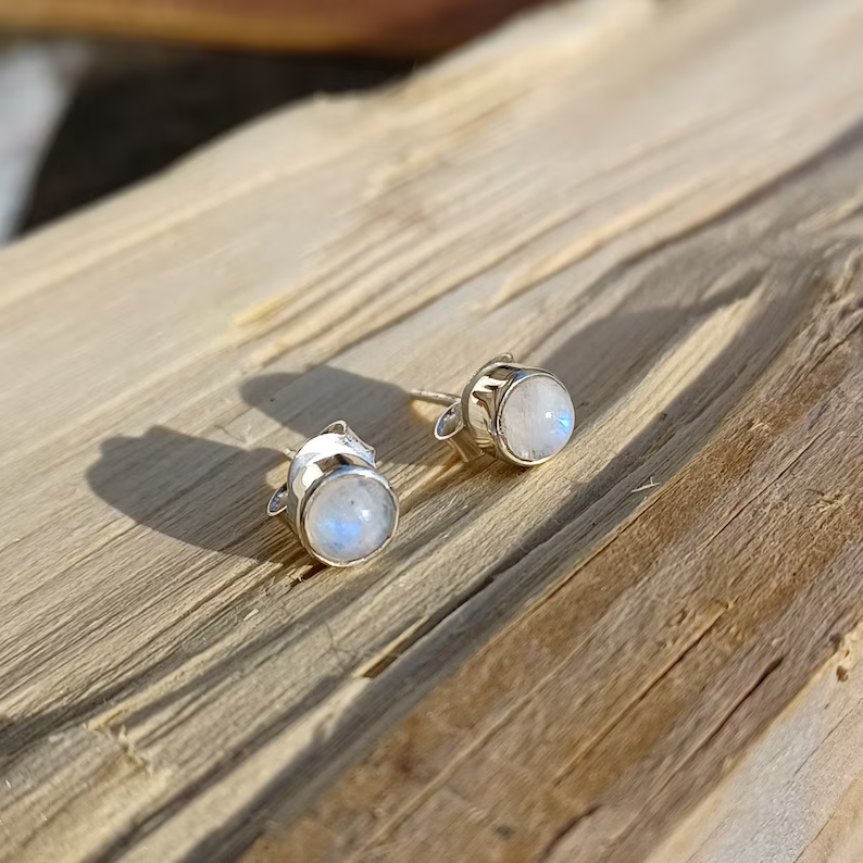 925 Sterling Silber Runde Mondstein Ohrstecker Handgemachte böhmische Ohrstecker Geschenk für die Schwester