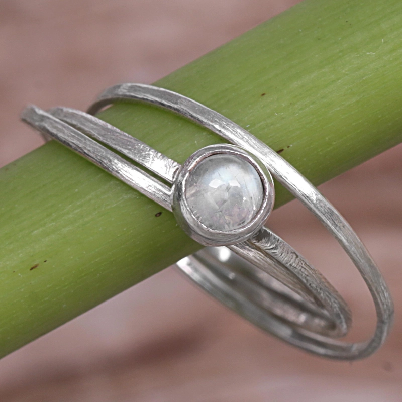 Regenbogen-Mondstein und Sterlingsilber Solitärring 925er Sterlingsilber Geschenk für sie & Mutter