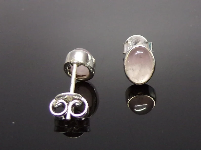 Handgefertigte ovale Rosenquarz 925 Sterling Silber Edelstein elegante Ohrstecker Naturstein Geschenk zum Geburtstag Geschenk für Sie
