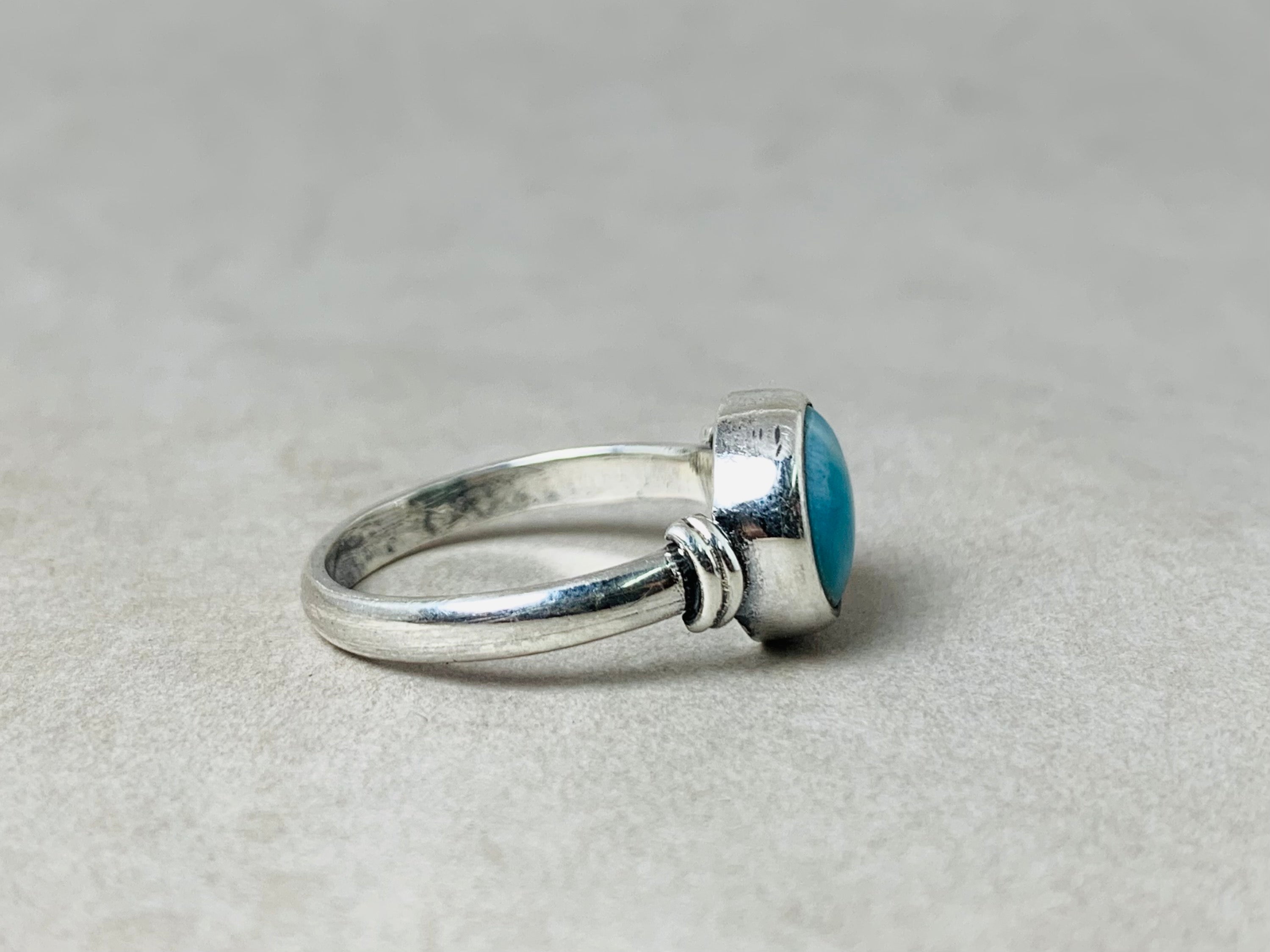 Echter Natur-Larimar-Ring 925er Silberring Zierlicher Larimar-Ring Runder Larimar-Edelstein Damenschmuck Geschenk für Sie