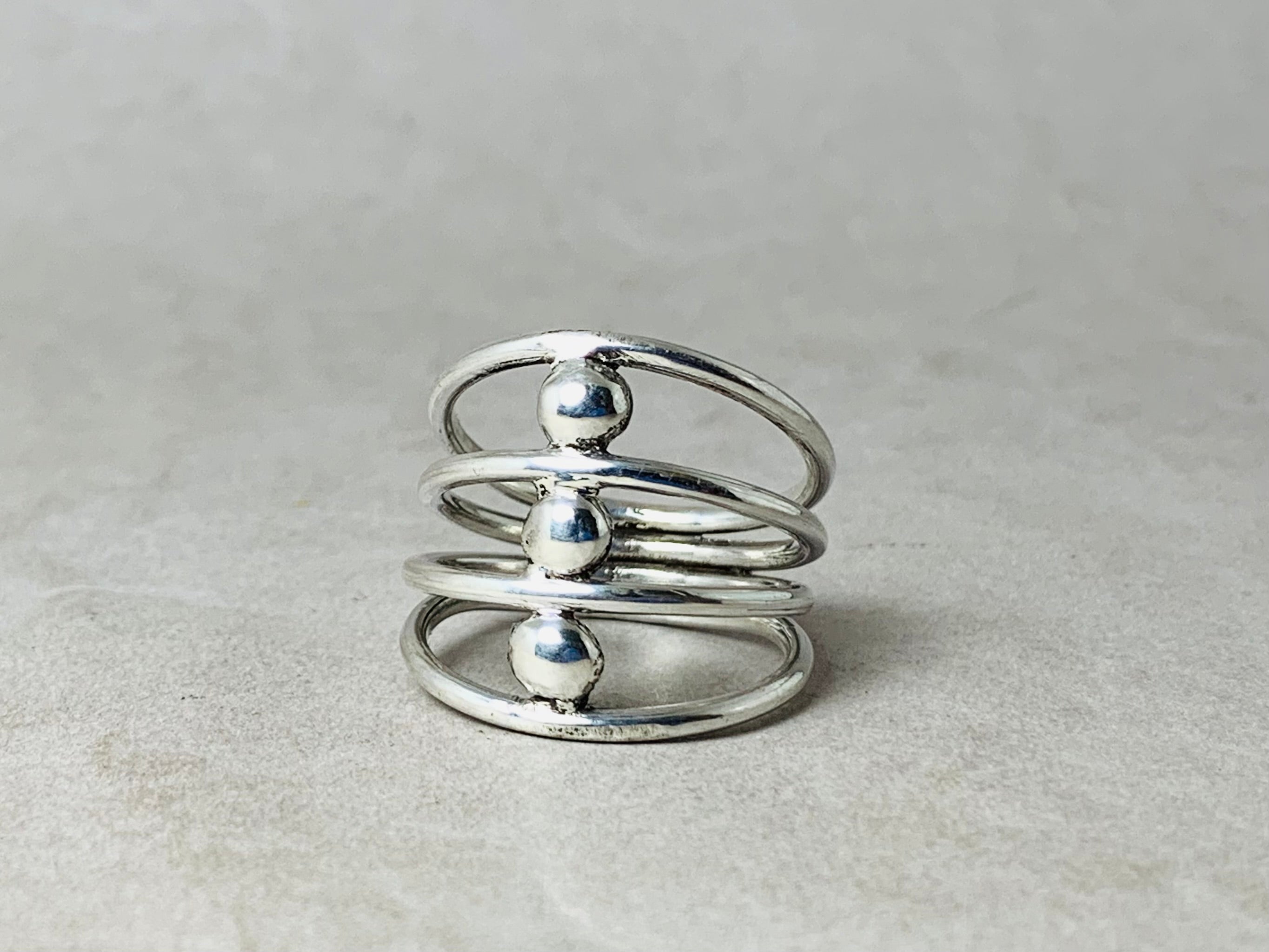 Dreifach-Bandring Gepunkteter Ring Silberner Bandring 925er Silberring Statement Handmade Ring