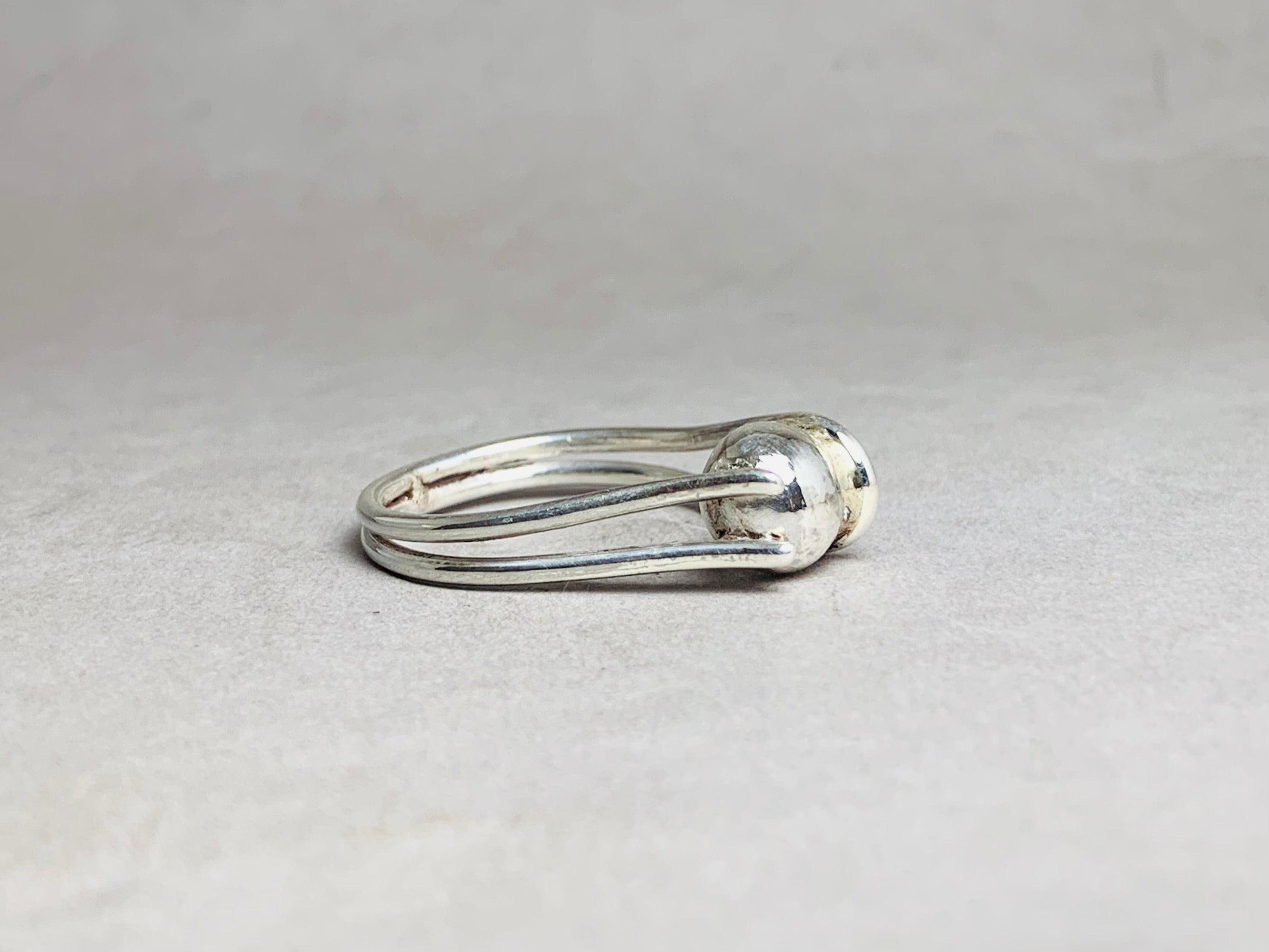 Silberkugelring 925 Silber Ring Handgemachter Statement-Ring Modern Einzigartiger Ring Alltagsring