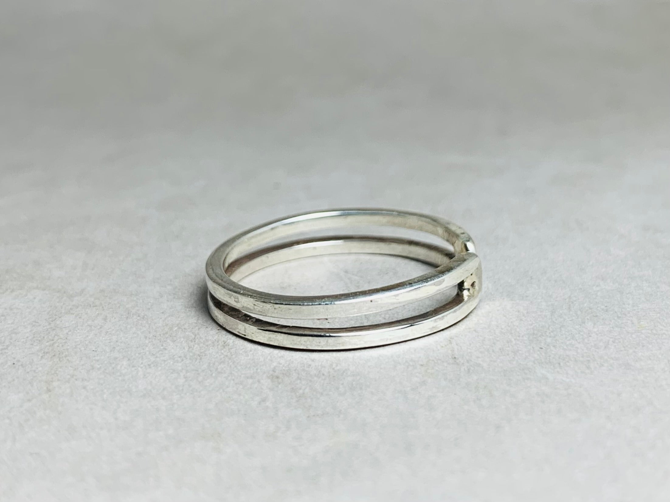 Doppelter Bandring 925 Sterling Silber Ring Zierlicher Minimalistischer Ring Verstellbarer Ring Moderner Eleganter Ring Handgemachter Alltagsring