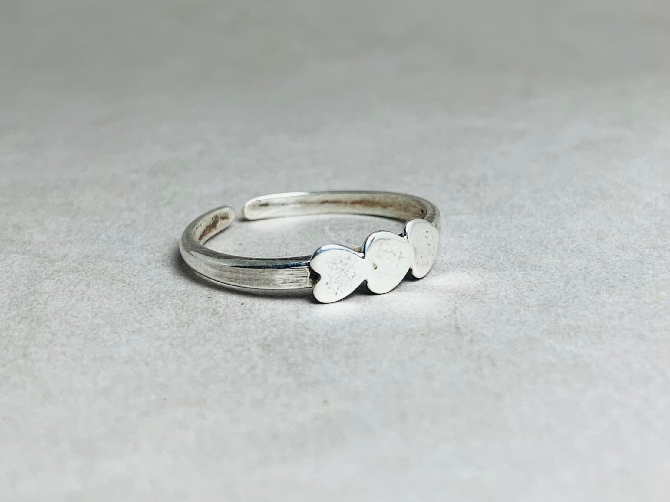 Kleiner Herzring 925 Sterling Silber Ring Minimalistischer Stapelring Zarter Ring Geschenk für Frauen Verlobungsring Liebesring